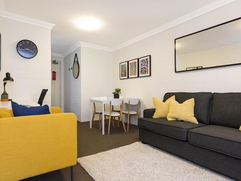 Staywest Subiaco Village 40 Perth Bagian luar foto