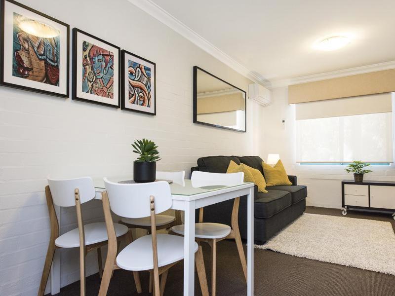 Staywest Subiaco Village 40 Perth Bagian luar foto